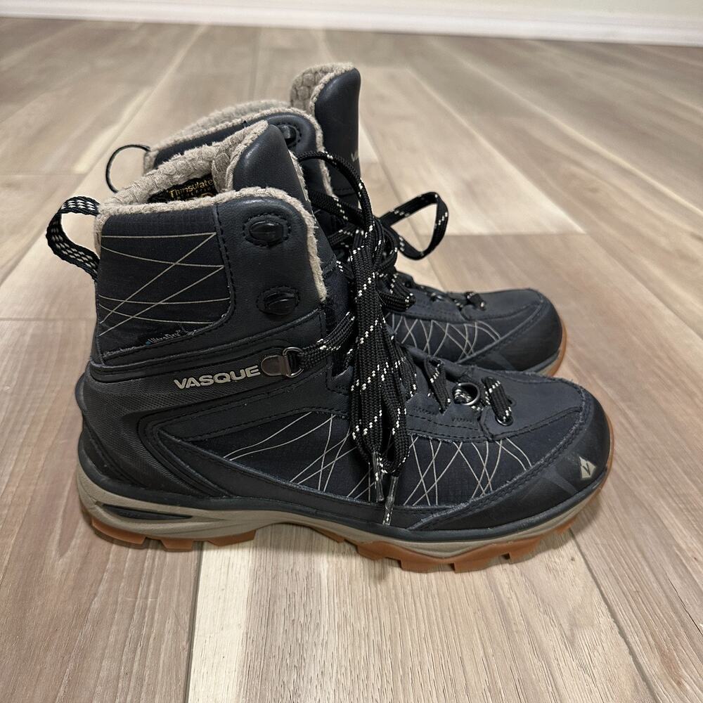 Vasque ColdSpark Womens 7.5 Hiking Boots Shoes Ankle Winter Trail Trekking 200G